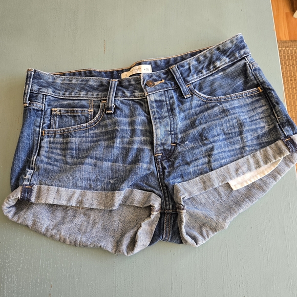 Abercrombie & Fitch Pants - Abercrombie & Fitch Women Jean Shorts Size 6